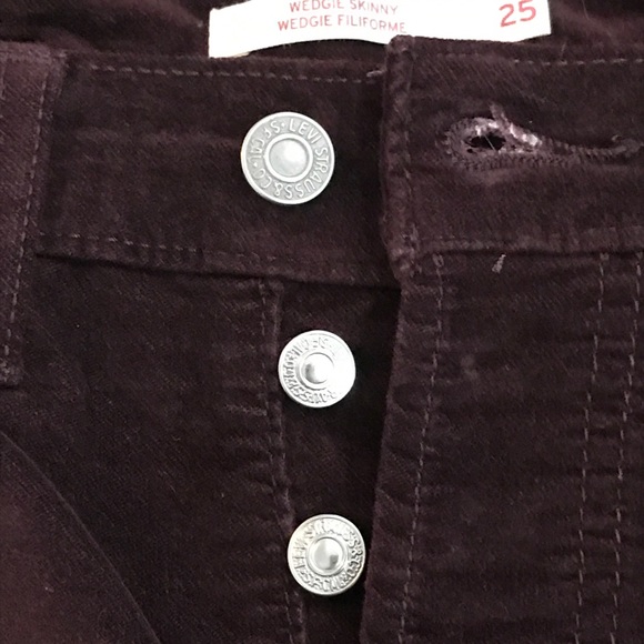 Levi’s wedgie skinny jeans,faux velvet, burgundy high rise button fly size 25 - Picture 4 of 8